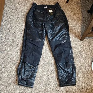 Mountain Hardware Snow pants